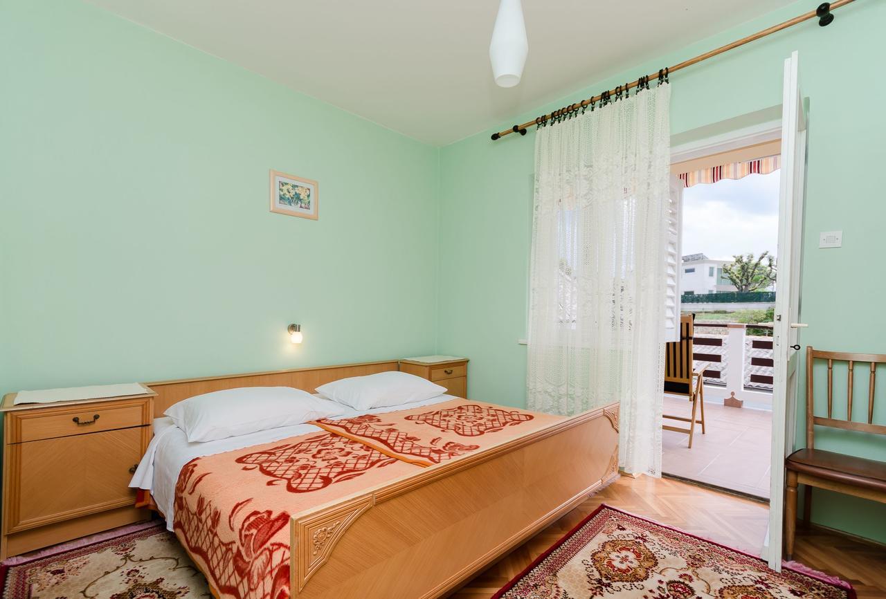 Rooms Mihaela Rab Town Exterior foto