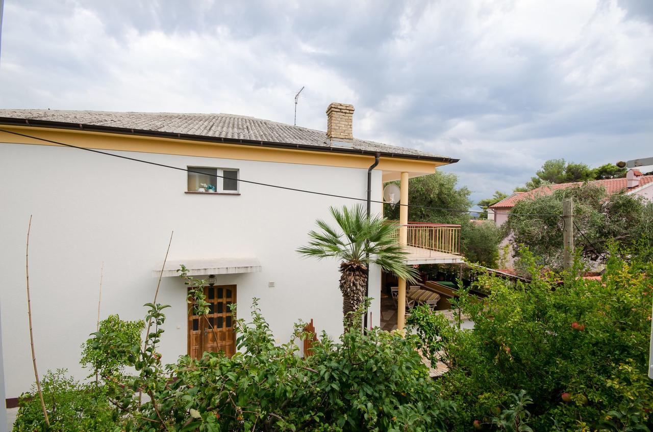 Rooms Mihaela Rab Town Exterior foto