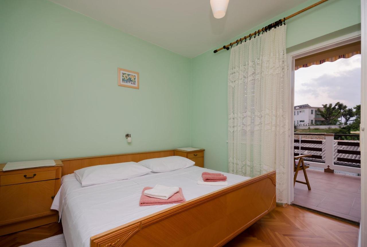 Rooms Mihaela Rab Town Exterior foto